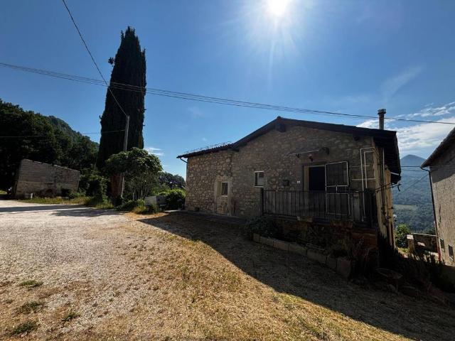 Villa Indipendente in vendita a Unione dell'Appennino Bolognese, Vergato