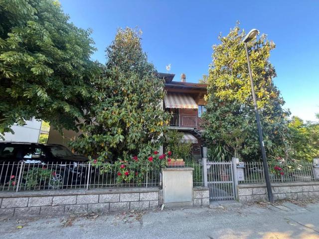 Villa Indipendente in vendita a Unione dell'Appennino Bolognese, Vergato