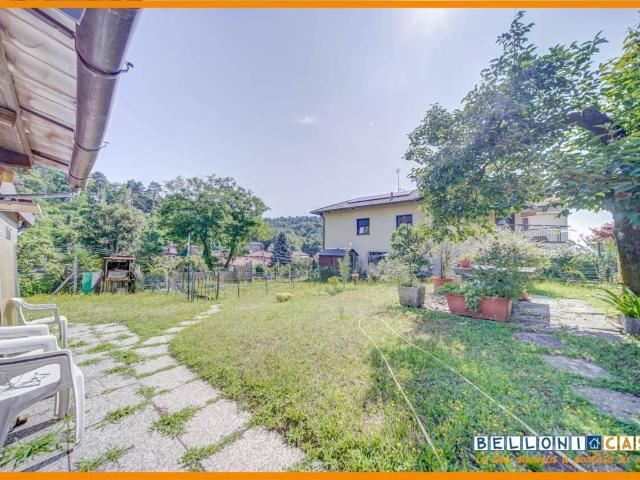 Villa Indipendente in vendita a Vergiate, Lombardia