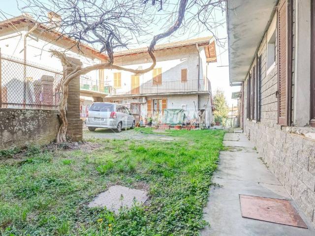 Villa Indipendente in vendita a Sesona, Vergiate