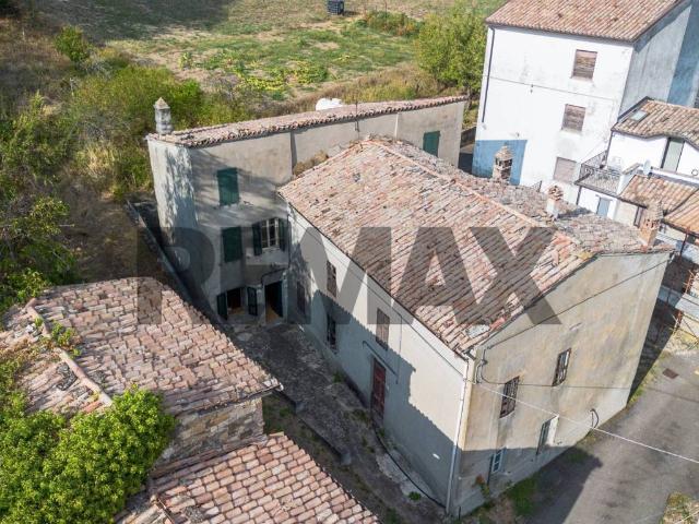 Villa Indipendente in vendita a Comini, Vernasca
