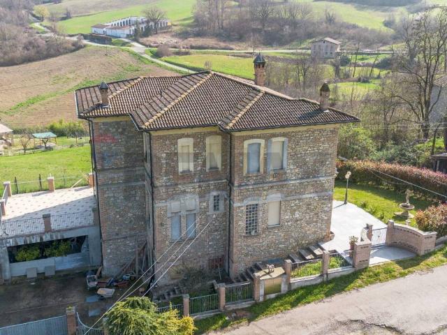Villa Indipendente in vendita a Borla, Vernasca