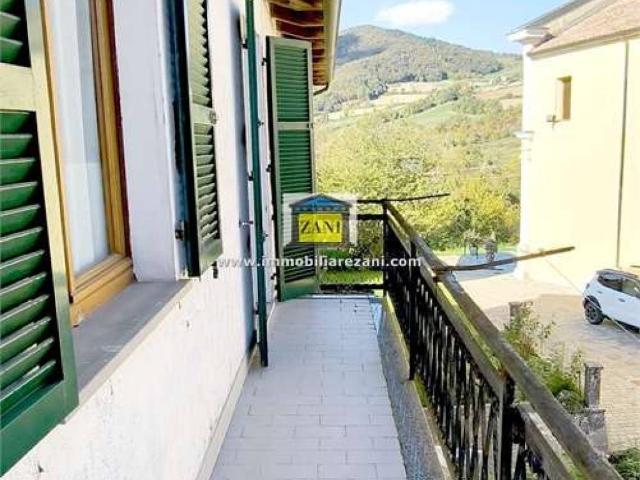 Villa Indipendente in vendita a Vernasca, Reggio Emilia