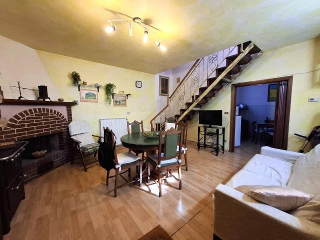 Villa Indipendente in vendita a Vernio, Toscana