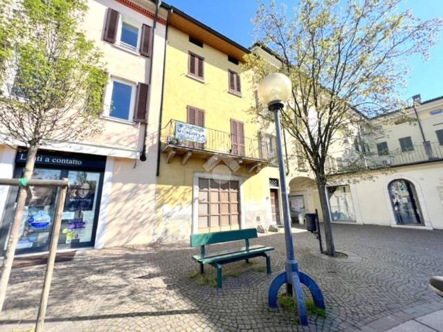 Villa Indipendente in vendita a Verolanuova, Brescia