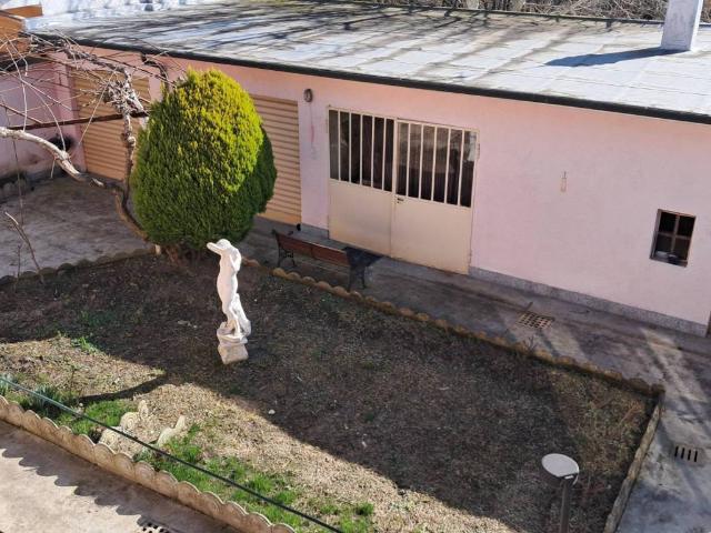 Villa Indipendente in vendita a Madonnina, Piemonte