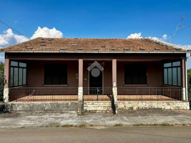 Villa Indipendente in vendita a Casino Novelli, Veroli