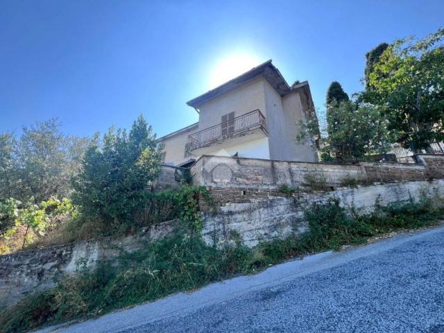 Villa Indipendente in vendita a Veroli, Lazio