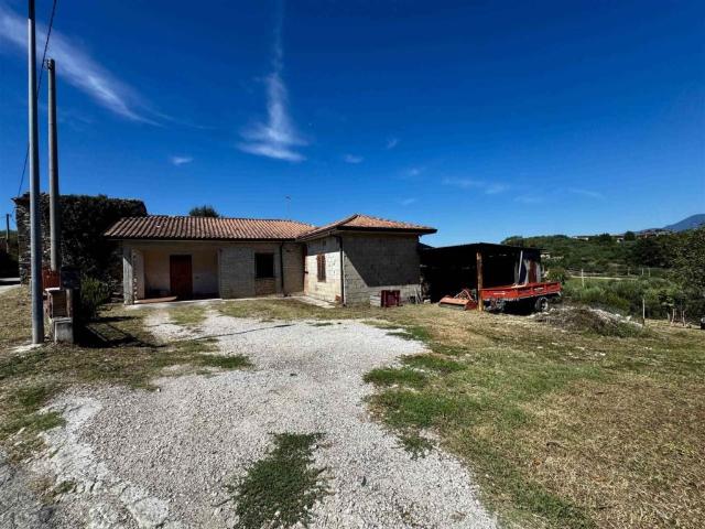 Villa Indipendente in vendita a San Giuseppe le Prata-Cotropagno, Veroli