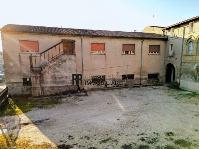 Villa Indipendente in vendita a Nord-Ovest, Brenzone