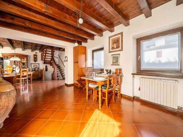 Villa Indipendente in vendita a Santa Croce, Verona