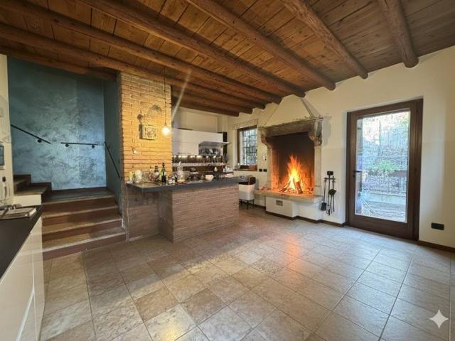 Villa Indipendente in vendita a Nord-Ovest, Brenzone