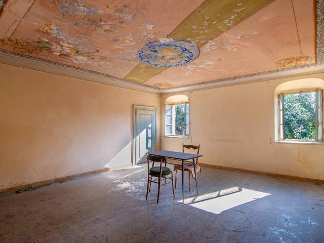 Villa Indipendente in vendita a Nord-Est, Brenzone