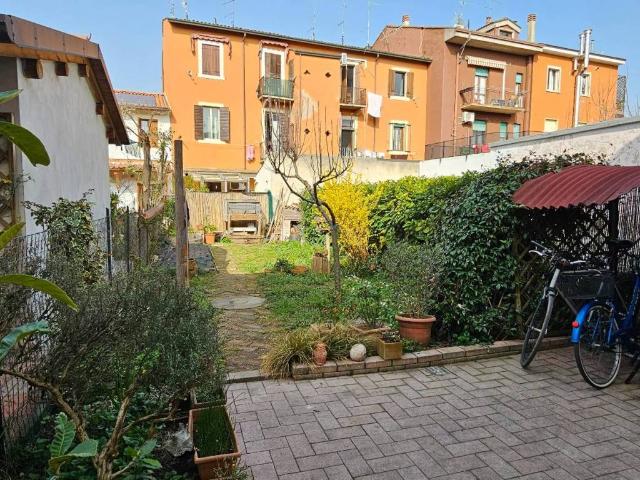 Villa Indipendente in vendita a Sud-Est, Brenzone