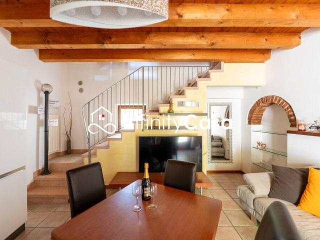 Villa Indipendente in vendita a Ovest, Brenzone