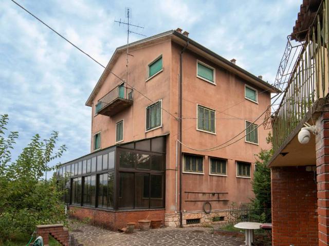 Villa Indipendente in vendita a San Massimo, Verona