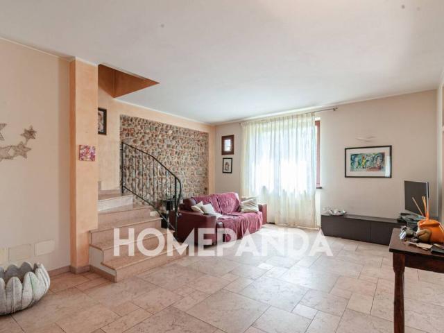 Villa Indipendente in vendita a Sud-Ovest, Brenzone