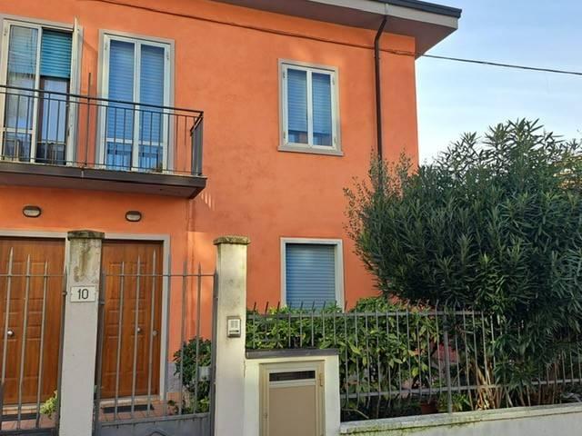 Villa Indipendente in vendita a Sud-Est, Brenzone