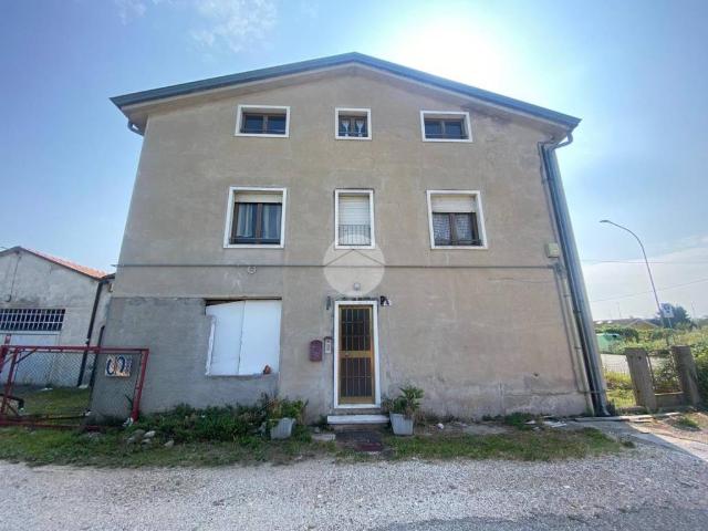 Villa Indipendente in vendita a Basson, Brenzone