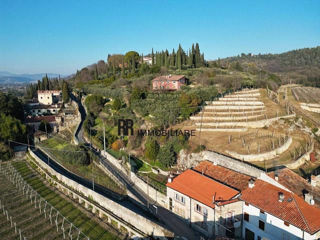 Villa Indipendente in vendita a Nord-Ovest, Brenzone