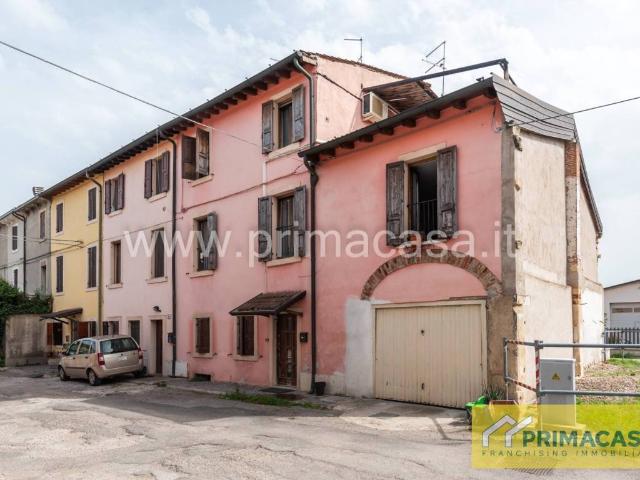 Villa Indipendente in vendita a Bovo, Buttapietra