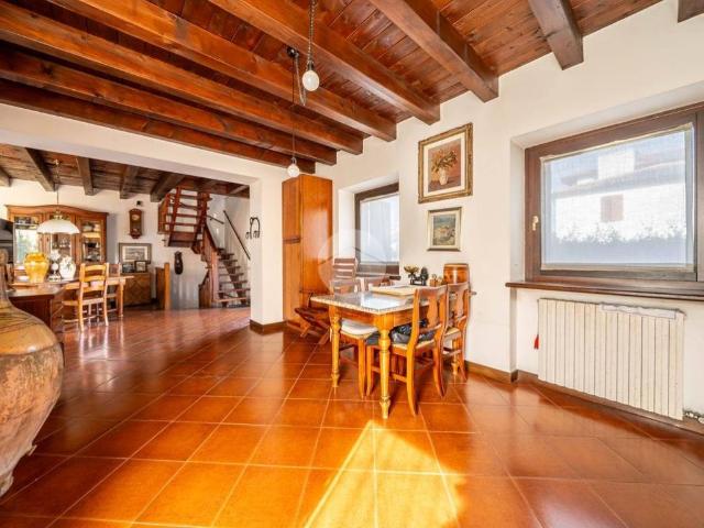Villa Indipendente in vendita a Santa Croce, Verona