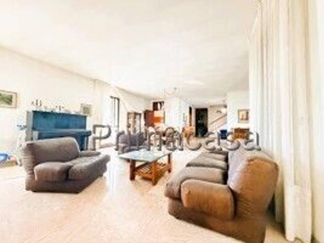 Villa Indipendente in vendita a Veronella, Verona