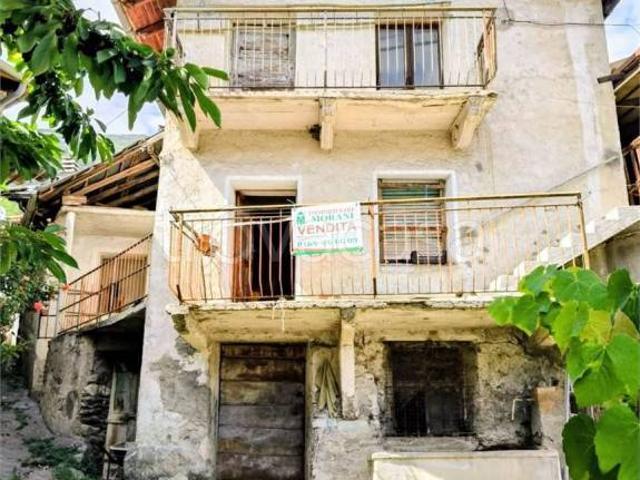 Villa Indipendente in vendita a Verrayes, Aosta