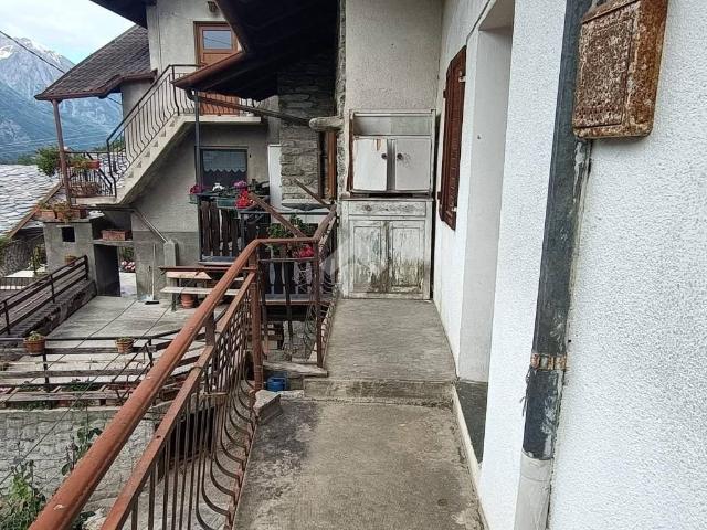 Villa Indipendente in vendita a Verrayes, Aosta