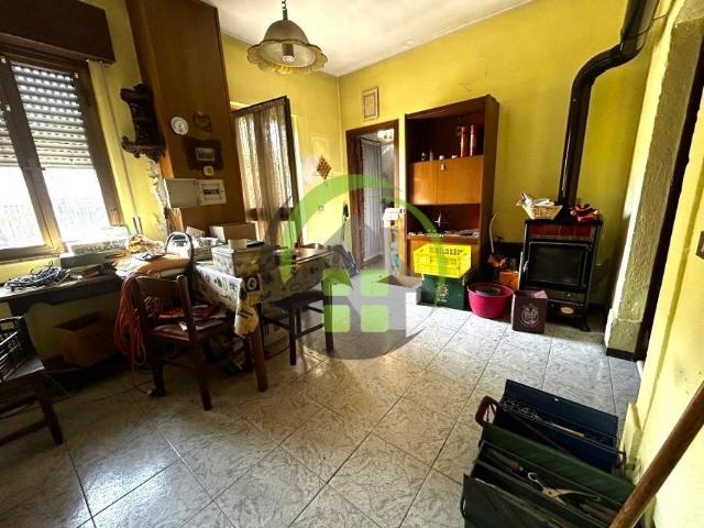 Villa Indipendente in vendita a Vertova, Lombardia
