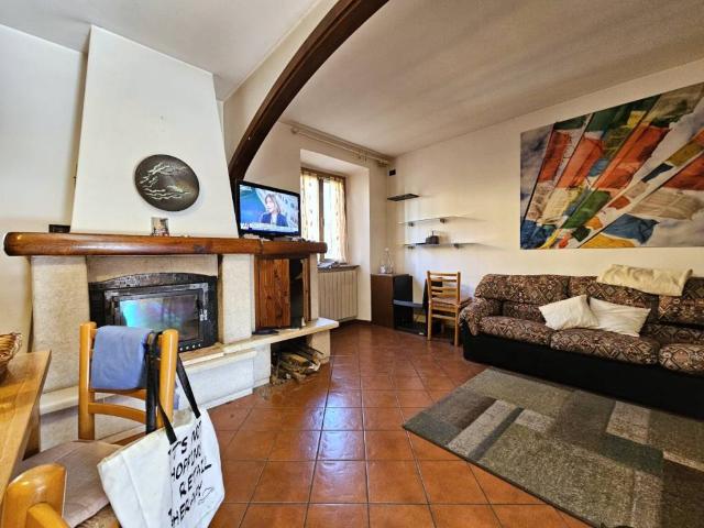 Villa Indipendente in vendita a Semonte, Vertova