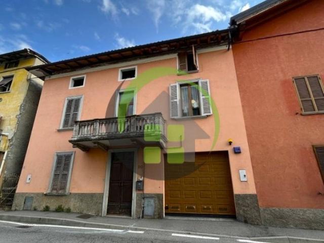 Villa Indipendente in vendita a Cantù, Vertova