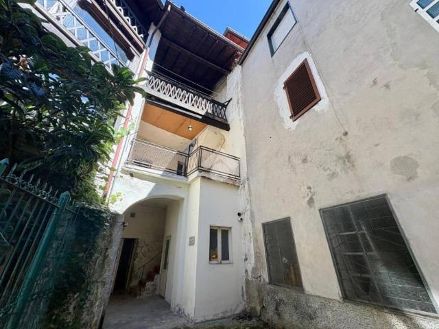 Villa Indipendente in vendita a Semonte, Vertova