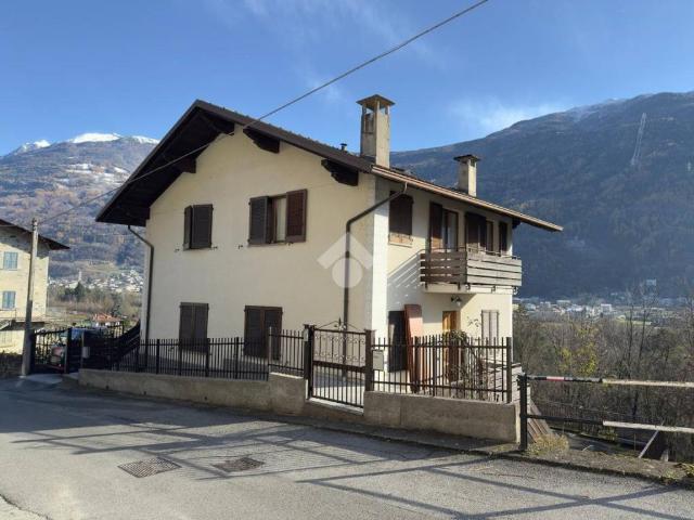 Villa Indipendente in vendita a Vervio, Lombardia