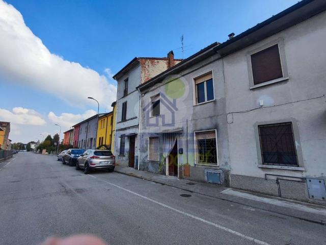 Villa Indipendente in vendita a Vescovato, Lombardia