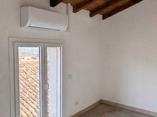 Villa Indipendente in vendita a Vescovato, Lombardia