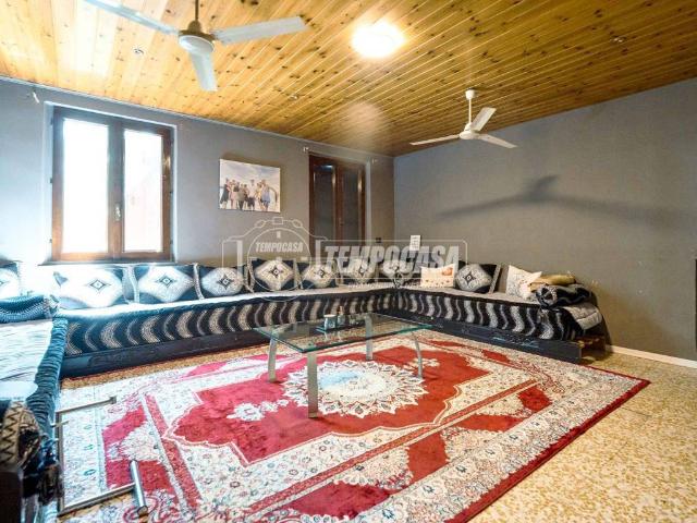 Villa Indipendente in vendita a Vescovato, Lombardia