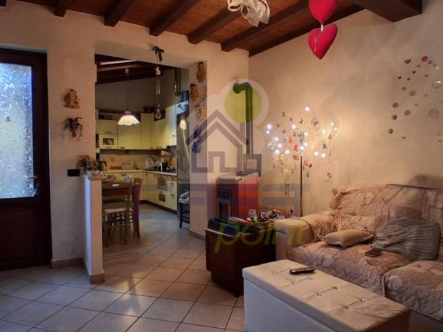Villa Indipendente in vendita a Vescovato, Lombardia