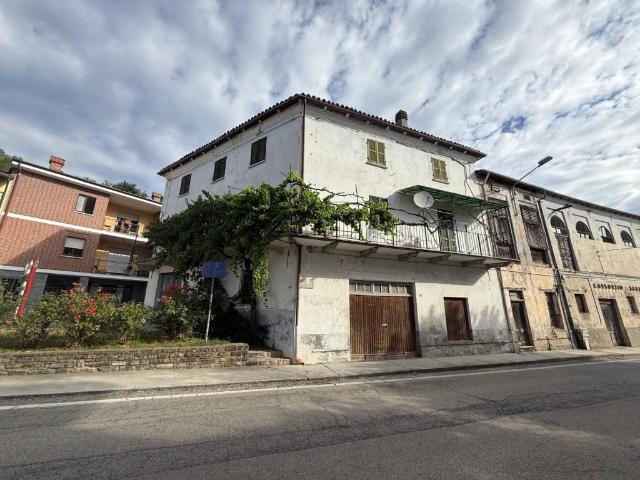 Villa Indipendente in vendita a Piemonte, Asti