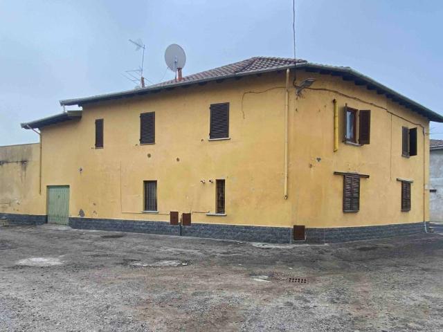 Villa Indipendente in vendita a Piemonte, Novara