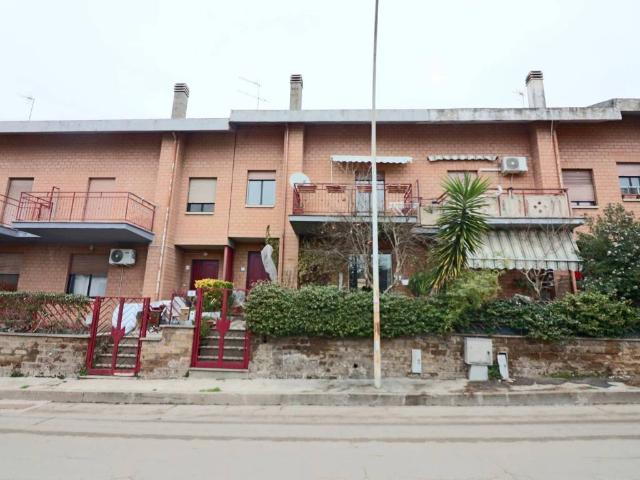 Villa Indipendente in vendita a Vetralla, Lazio
