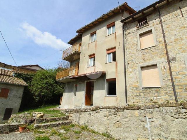 Villa Indipendente in vendita a Appennino Reggiano, Re