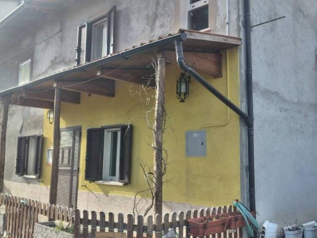 Villa Indipendente in vendita a Appennino Reggiano, Re