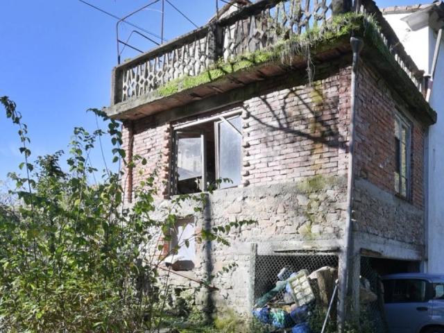 Villa Indipendente in vendita a Vezzano Ligure, Liguria