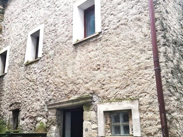 Villa Indipendente in vendita a Vezzano Superiore, Vezzano Ligure