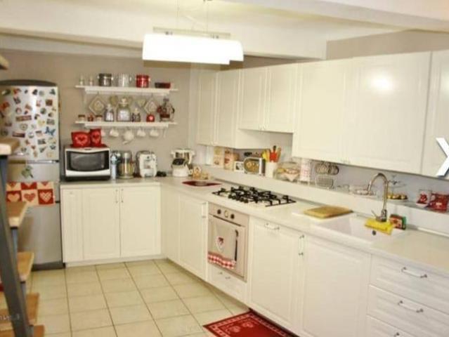 Villa Indipendente in vendita a Vezzano Superiore, Vezzano Ligure