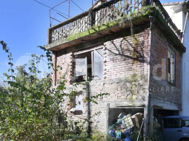 Villa Indipendente in vendita a Vezzano Ligure, Liguria