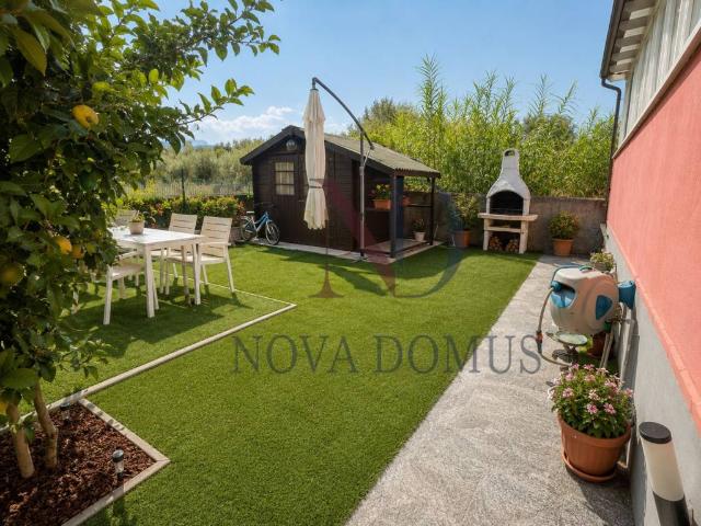 Villa Indipendente in vendita a Vezzano Ligure, Liguria