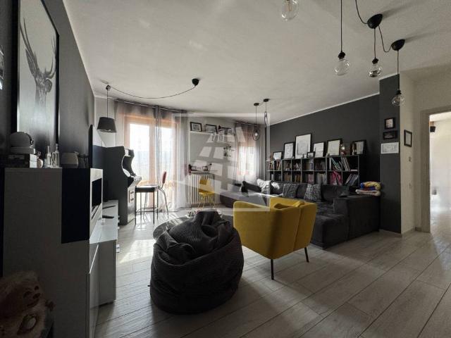 Villa Indipendente in vendita a Colline Matildiche, Re