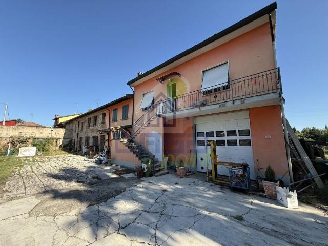 Villa Indipendente in vendita a Viadana, Lombardia